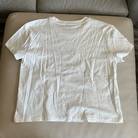 NWT - Wildfox Women’s “Gin” Graphic Crop Tee - Size L - Picture 6 of 8